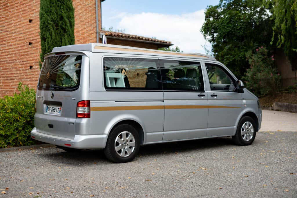 pompes funèbres gimenez cérémonie d'enterrement voiture corbillard transport cercueil